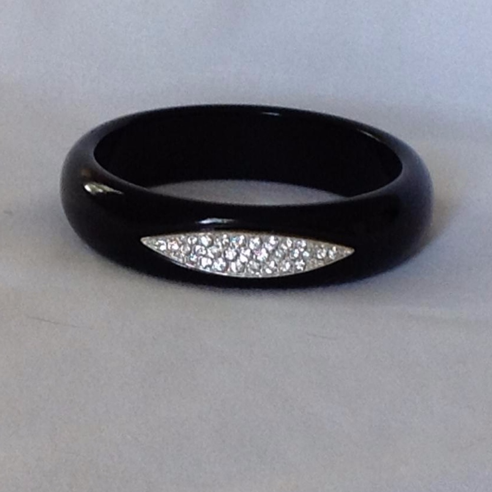 💲SALE💲 NWOT BlackResin Bangle Bracelet Pave Crystals